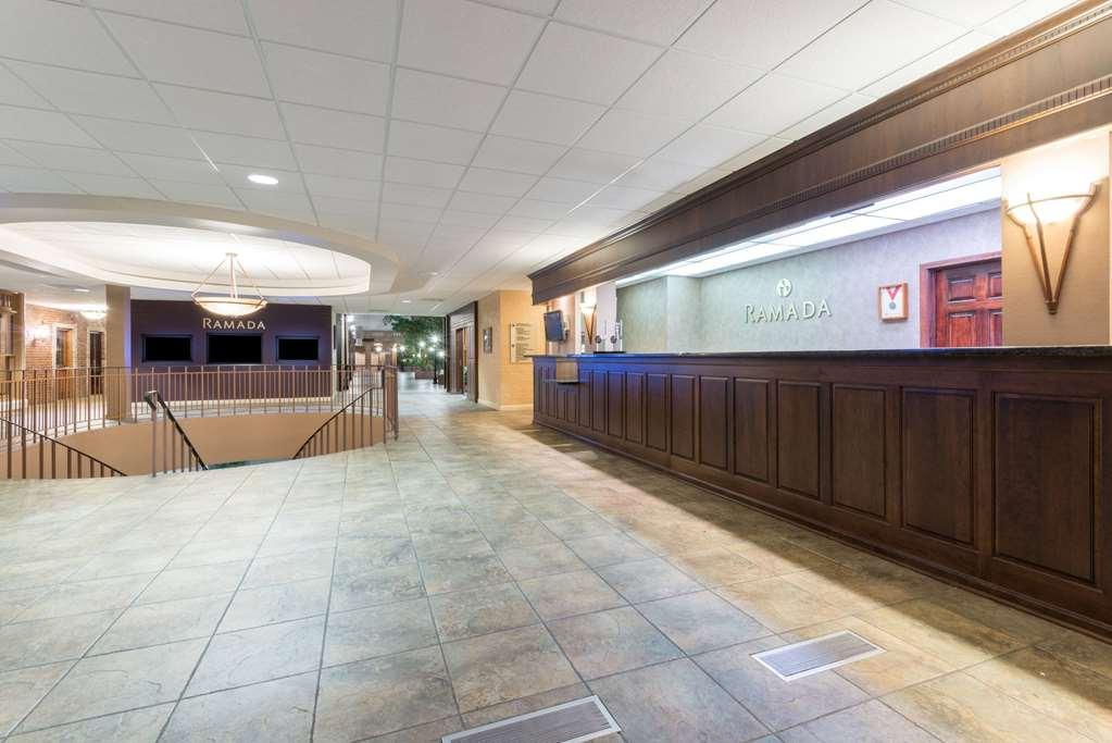 Ramada By Wyndham Downtown & Convention Center