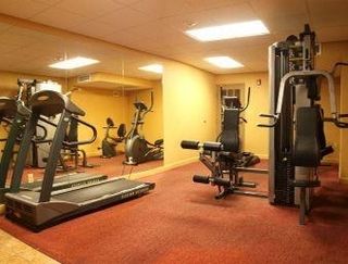 Hotel Ramada By Wyndham Downtown & Convention Center 3*