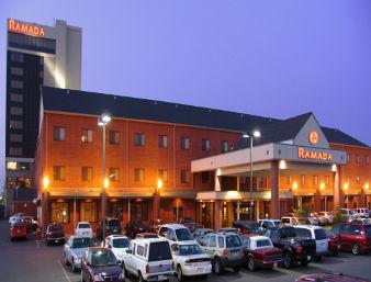 Ramada By Wyndham Downtown & Convention Center Topeka