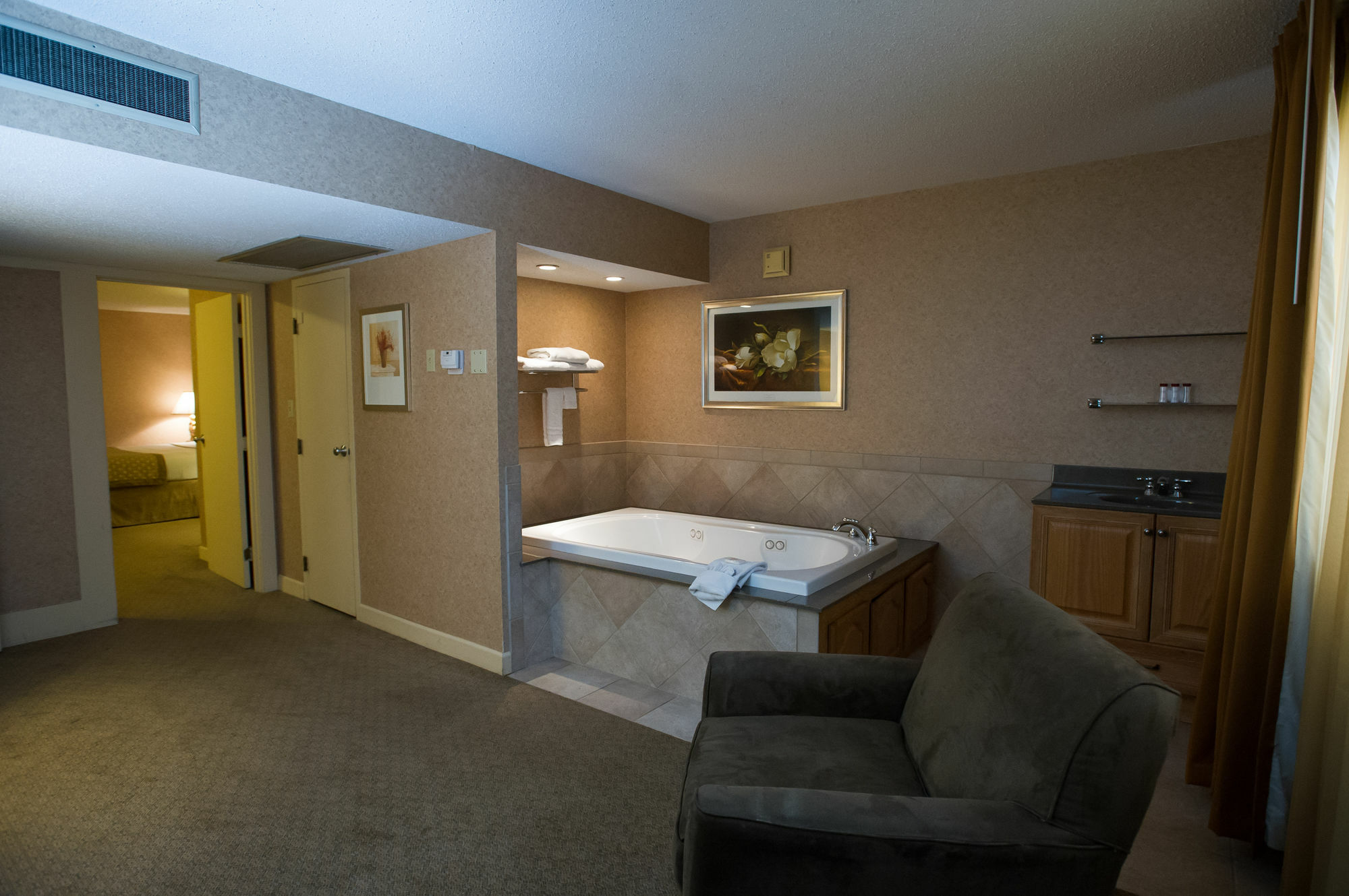 Ramada By Wyndham Downtown & Convention Center 3* Topeka