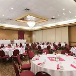 Ramada By Wyndham Topeka Downtown Hotel & Convention Center 